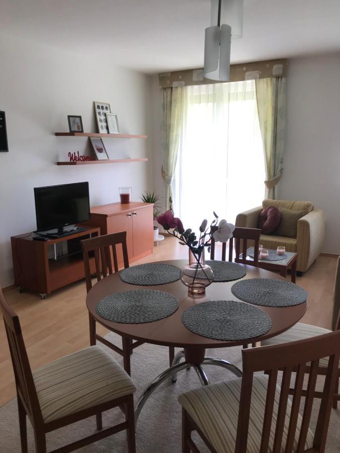 Lili Apartman Birdland Buekfuerdo Ngoại thất bức ảnh